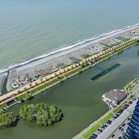 Orbi City Apartments Batumi Bagian luar foto