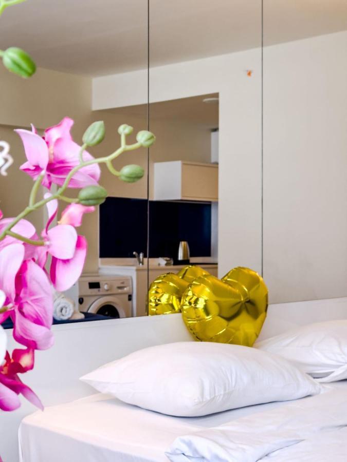 Orbi City Apartments Batumi Bagian luar foto