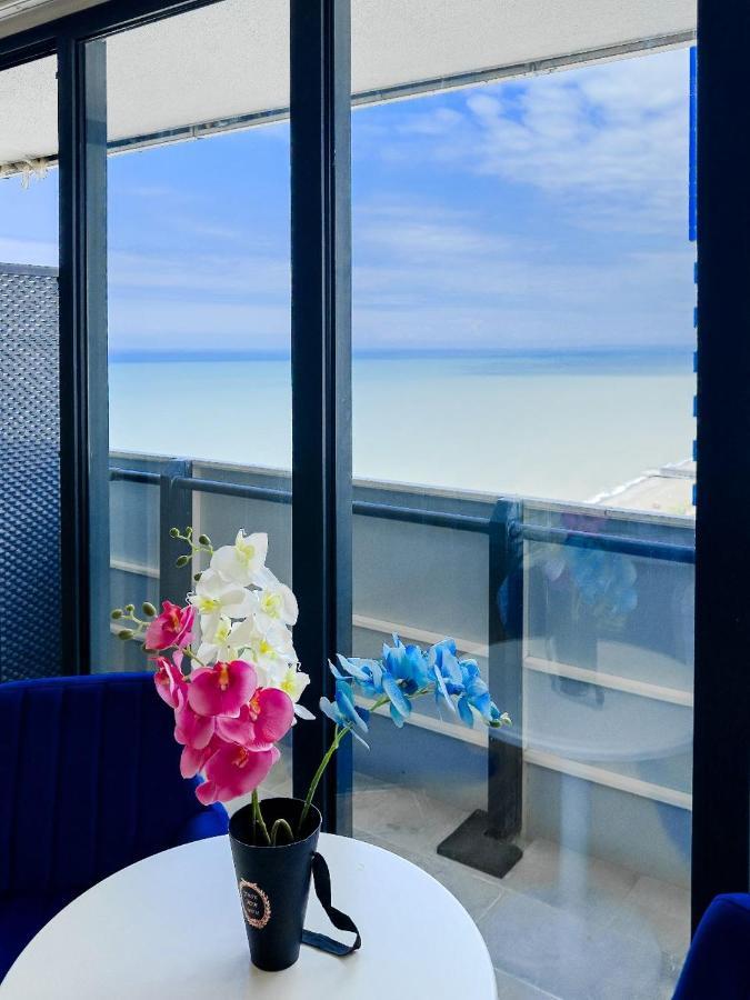 Orbi City Apartments Batumi Bagian luar foto